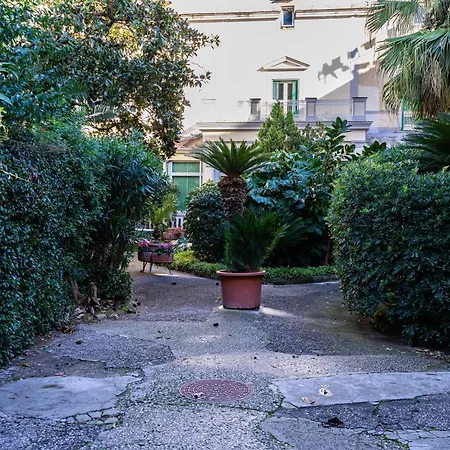Casa Antica Pizzofalcone Naples