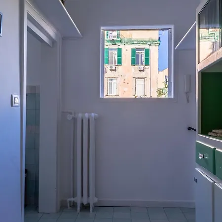 Holiday home Casa Antica Pizzofalcone