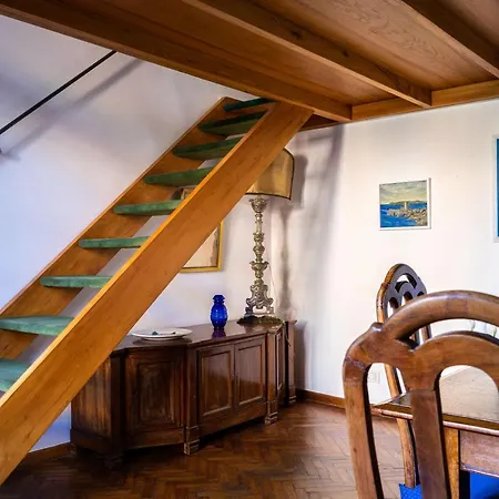 Casa Antica Pizzofalcone * Napels